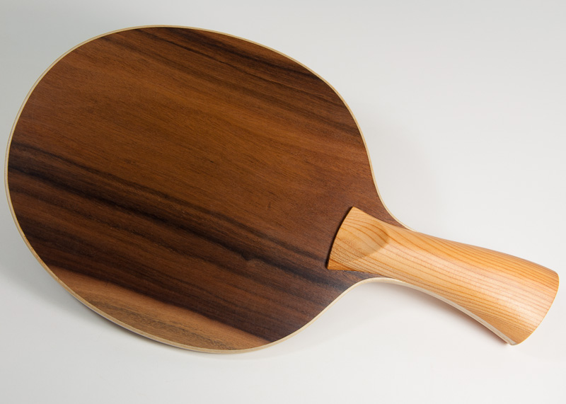 Blade: Bolivian Rosewood with Ash edge<p><br />Handle: Pacific Yew